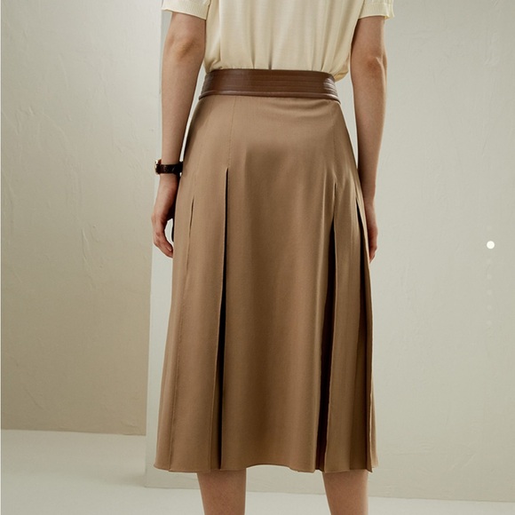Merino Wool Wrap Midi Skirt - Picture 10 of 11